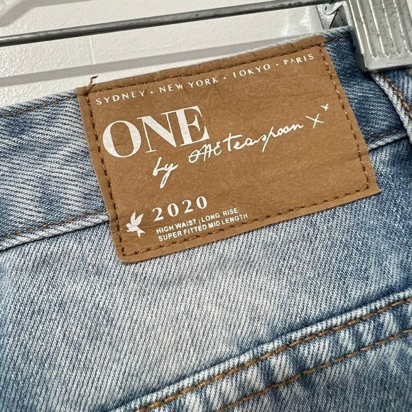 One Teaspoon High Waist Skirt 23 Long Rise Super Fitted Distressed Jean - Picture 9 of 9